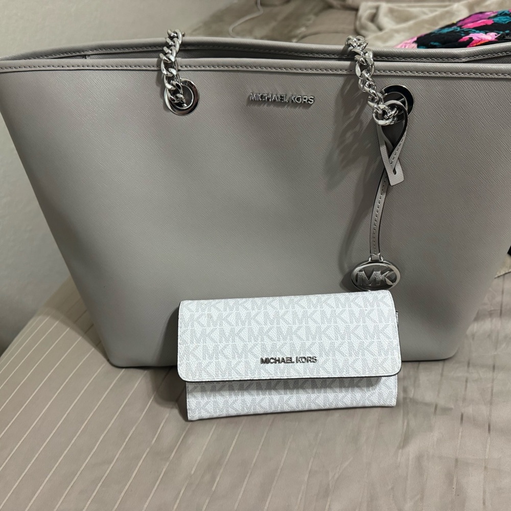 Michael Kors Gray and White Tote Bag with Chain Details